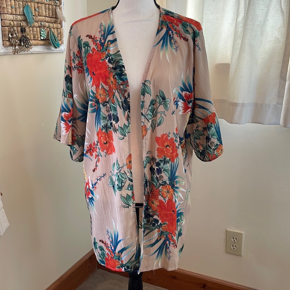 LLove Tropical Kimono With Short Bell Sleeves. Size Large